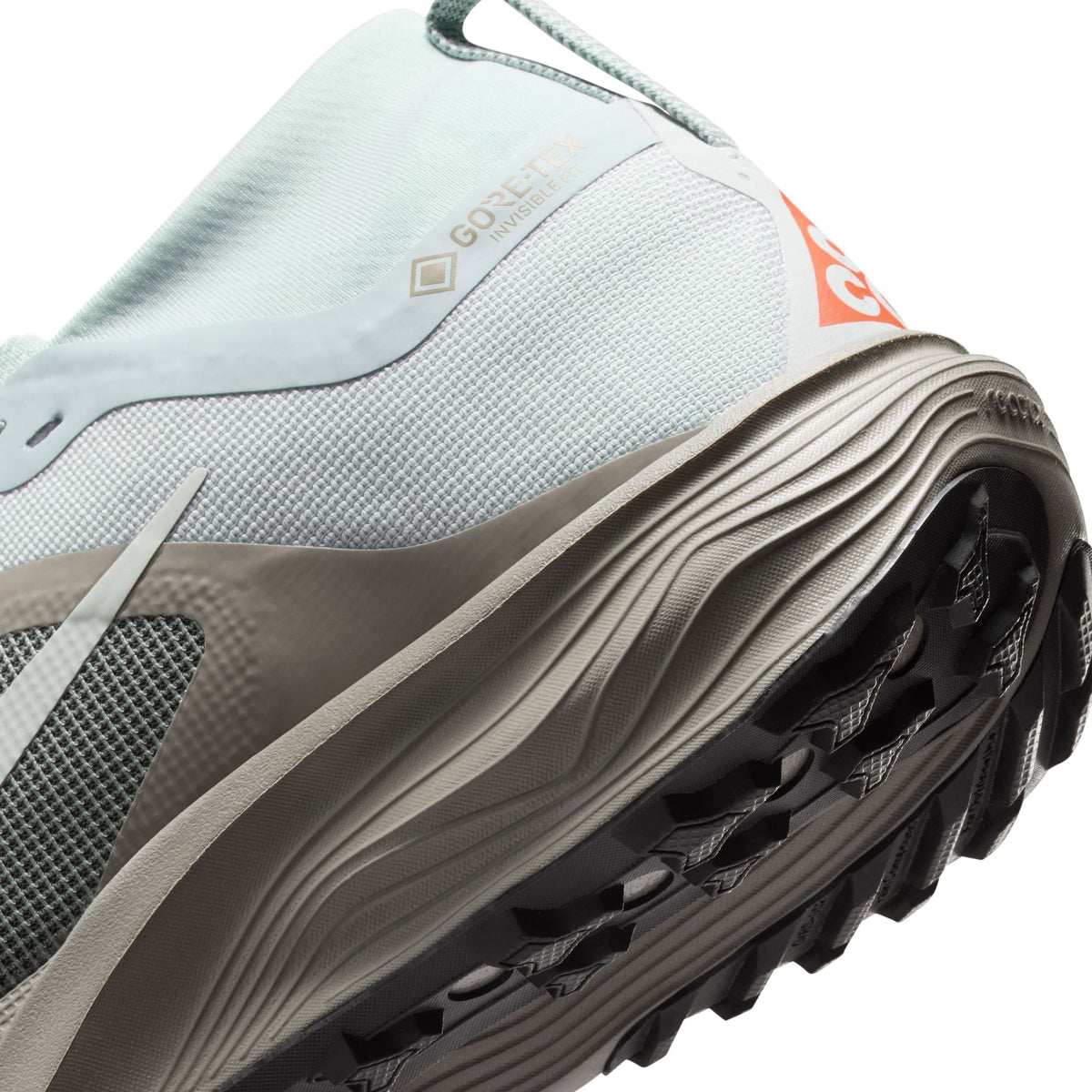 Women’s ACG Pegasus Trail GORE-TEX (002 - Light Silver/Light Silver-Light Army)
